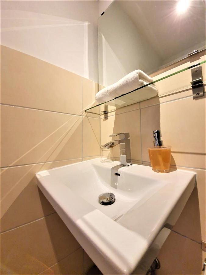 Studio Rome In Der Altstadt Διαμέρισμα Φράιμπουργκ Εξωτερικό φωτογραφία